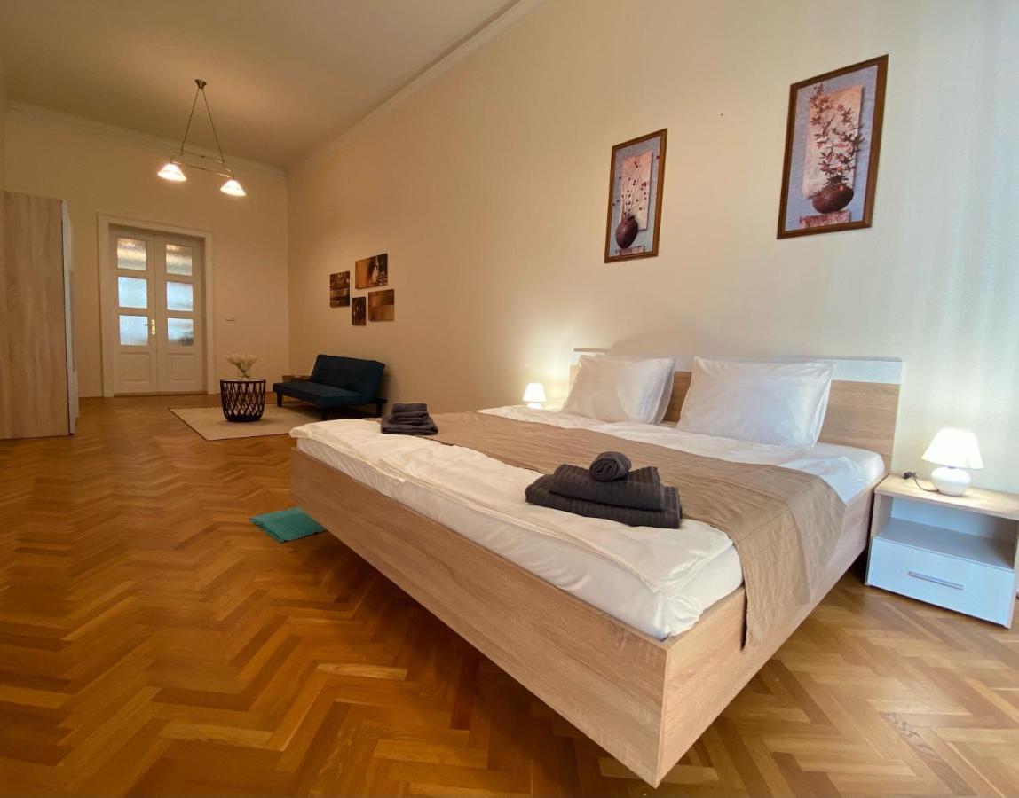 Luxury Vincents Apartments Košice Exterior foto
